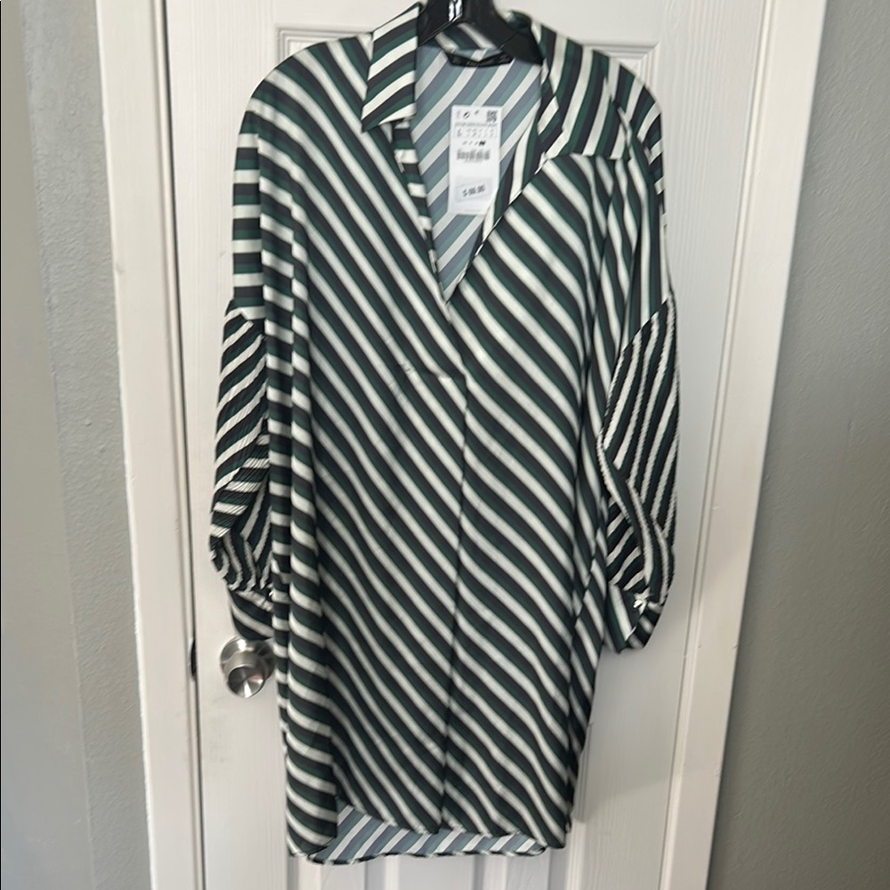 NWT Striped V-Neck Tunic Shirt Dress